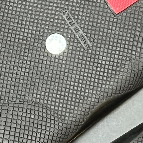 Prada women's size 39 US size 8 flip flops made in Italy - Picture 5 of 6